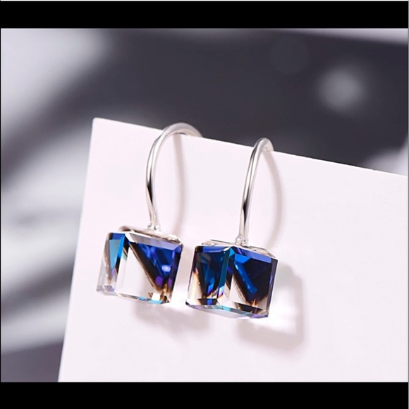 New Platinum Plated S925 Swarovski Crystal 
Aurora Borealis Cube Dangle Earrings - Picture 6 of 16